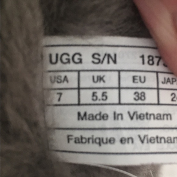 UGG Bailey Tall Grey Suede Button Boot, Size 7 - Picture 7 of 8